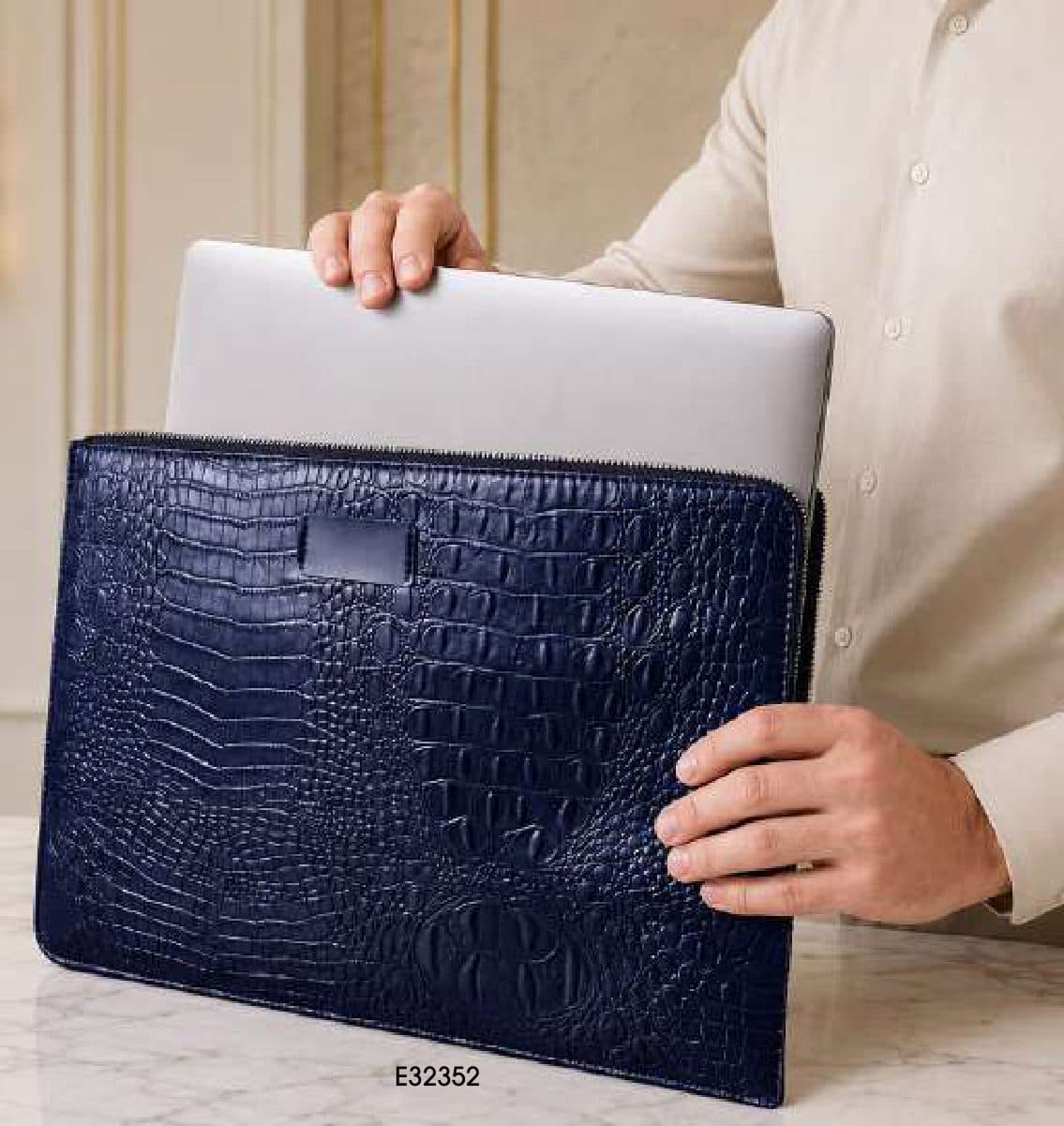Crocolap Laptop Pouch